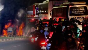 Massive 30-Km Traffic Jam Paralyzes Bhubaneswar After Truck Catches Fire on Palasuni Overbridge