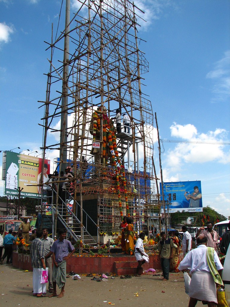 Tamil Nadu public gathering representative image for alliance shift politics report