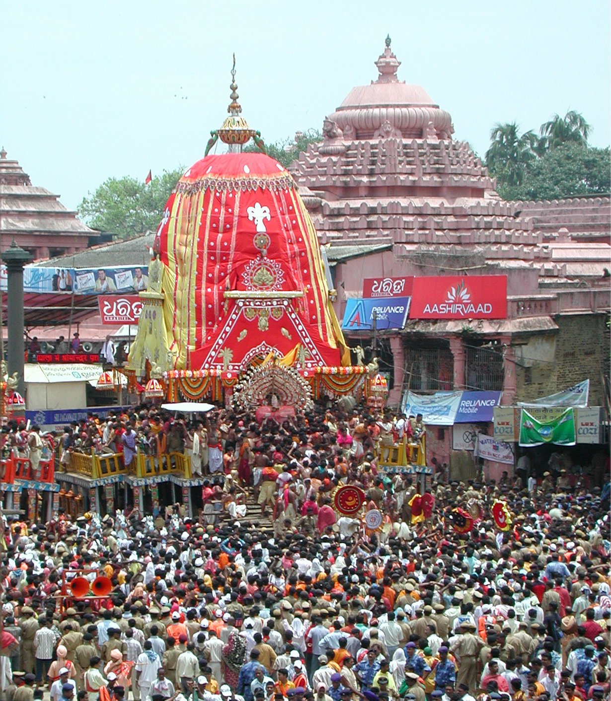 Puri Rath Yatra crowd image for travel planning report