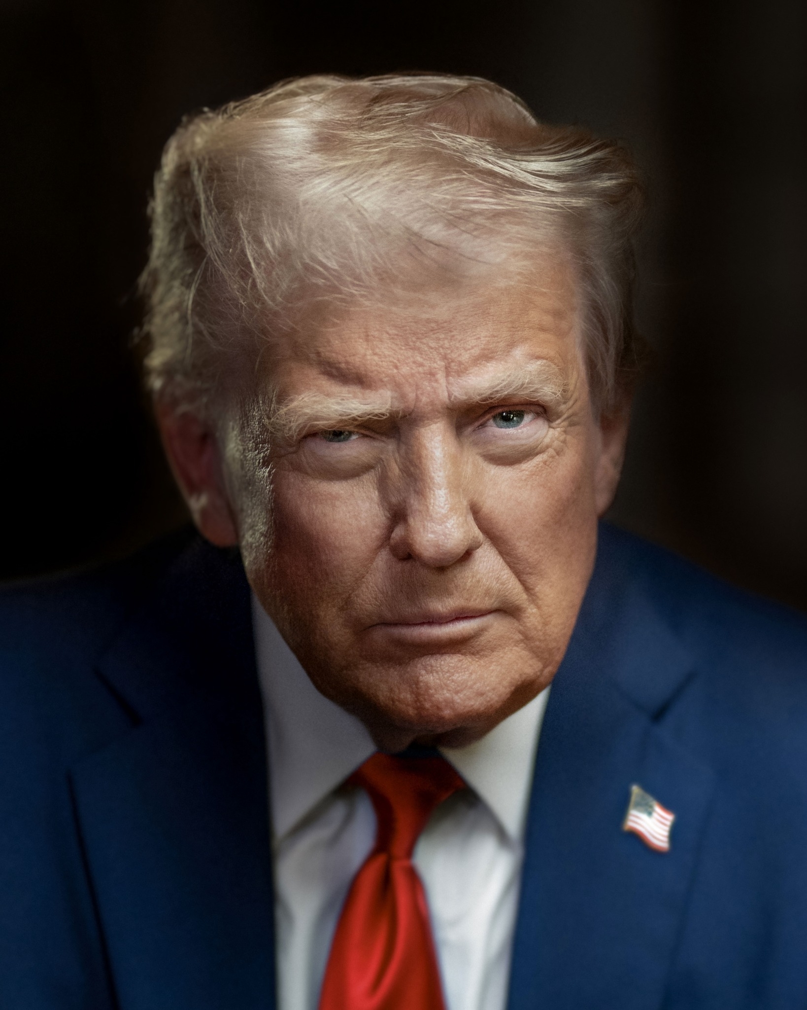 Official portrait of President Donald Trump for US Iran agreement news