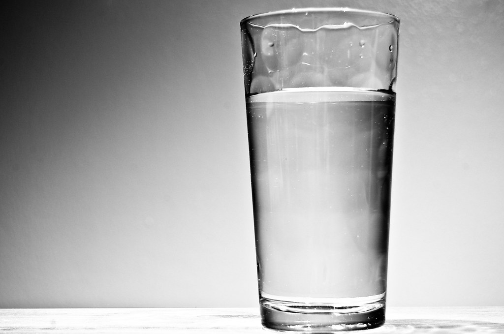 Water glass representative image for hydration health news