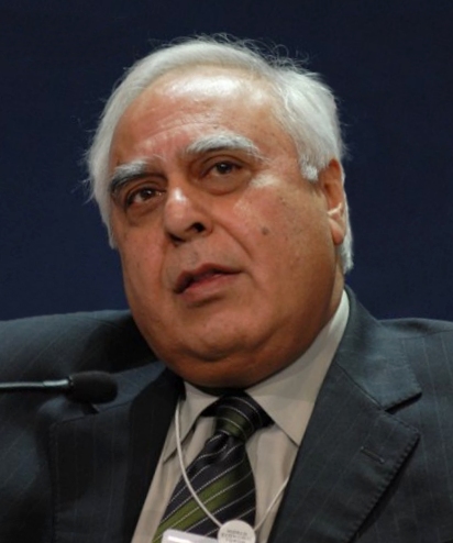 Kapil Sibal calls for disqualification of rebel TMC MPs